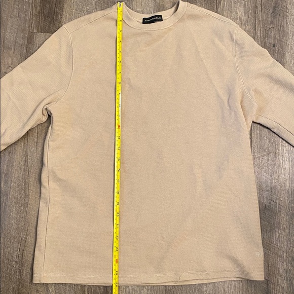 Banana Republic Men's Cream Sweater - Picture 5 of 8